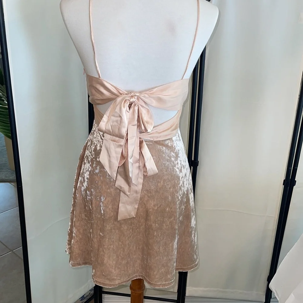 Journee Dress Size Medium NWT - Picture 8 of 14